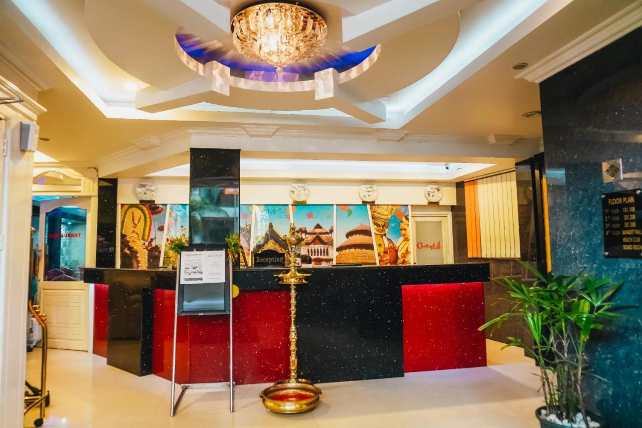 Hôtel Chothys Park à Thiruvananthapuram Extérieur photo