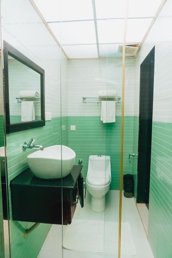Hôtel Chothys Park à Thiruvananthapuram Extérieur photo